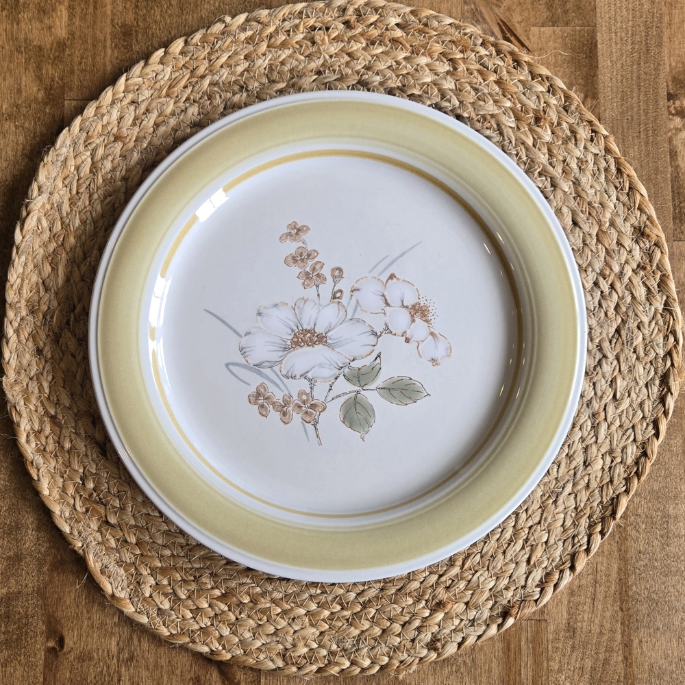 Yellow and White Ceramic Dinner Plate with Floral Design